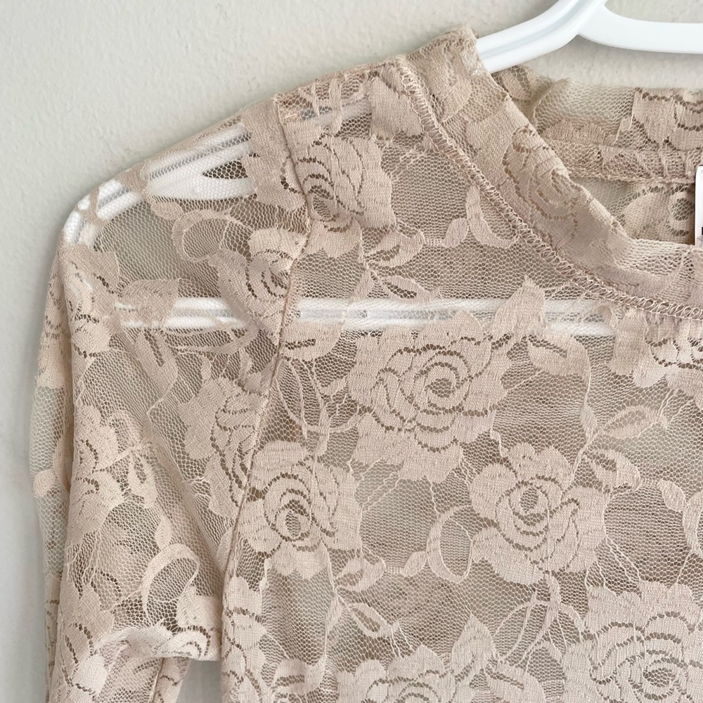 LONG SLEEVE SHEER LACE BEIGE NUDE NEUTRAL TOP ROUND NECK LUXE JUNKIE - Picture 5 of 7